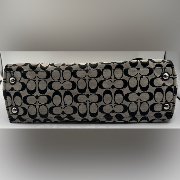 Coach Penelope Signature Shoulder / Tote Bag | Good Used Condition - Picture 7 of 17